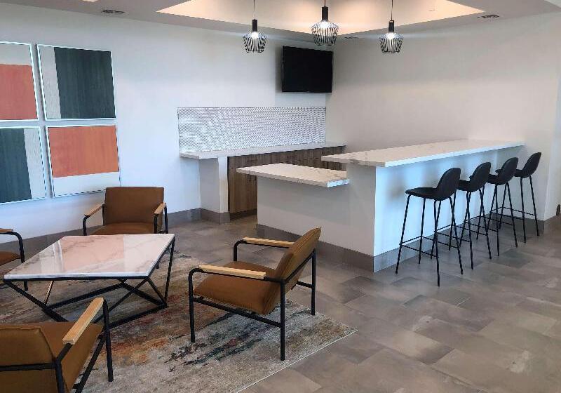 בית מלון כפרי Best Western Plus Casa Grande Inn & Suites