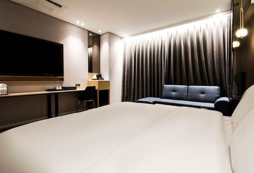 هتل Busan Myeongji Ciel Ocean