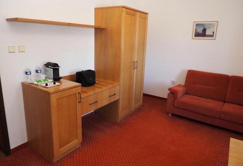 ホテル Chateau Zamek Cejkovice