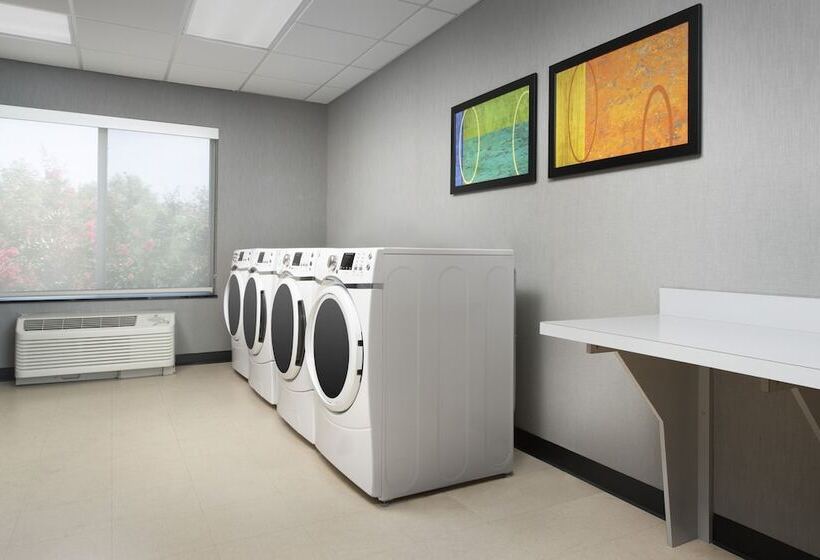 ホテル Fairfield By Marriott Inn & Suites Aberdeen