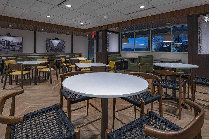 فندق Fairfield Inn & Suites By Marriott Klamath Falls