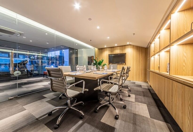 Fives Hotel Johor Bahru City Centre