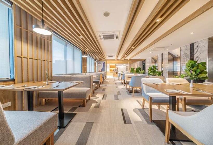 Fives Hotel Johor Bahru City Centre