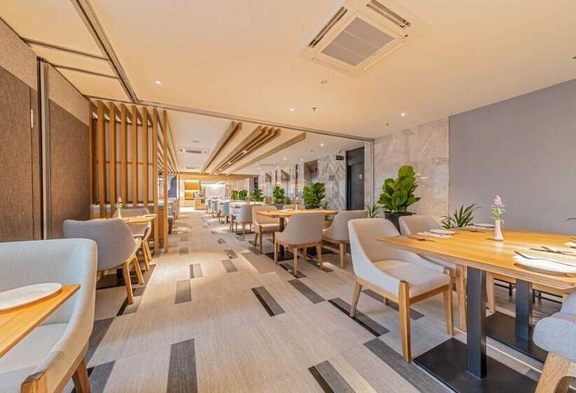 Fives Hotel Johor Bahru City Centre