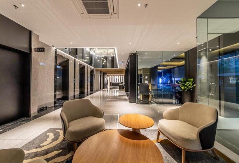 Fives Hotel Johor Bahru City Centre