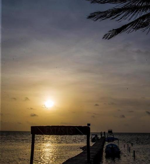 فندق Flying Cloud