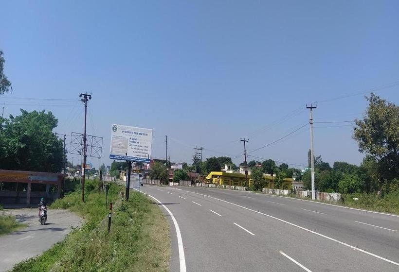 בית מלון כפרי Grand Heritage Inn