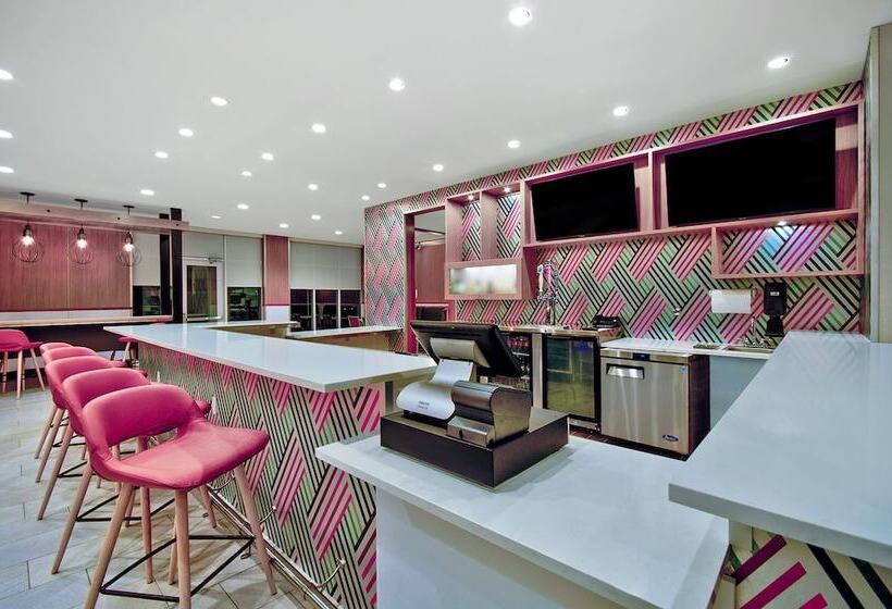 בית מלון כפרי Holiday Inn   Erie, An Ihg