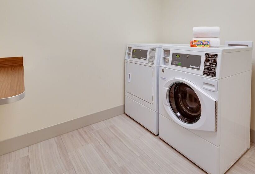 فندق Holiday Inn Express & Suites Latta By Ihg