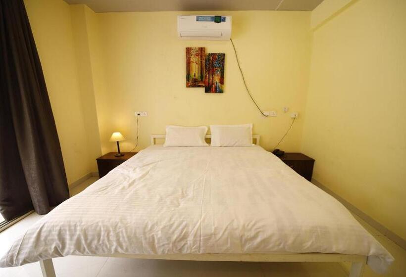 فندق Indradhanush Hill Resort