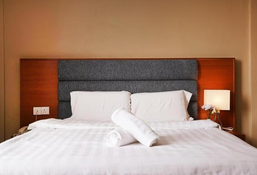 בית מלון כפרי J.g. Resort