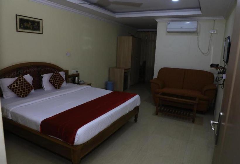 Treebo Y Hotels Elite, Khandagiri