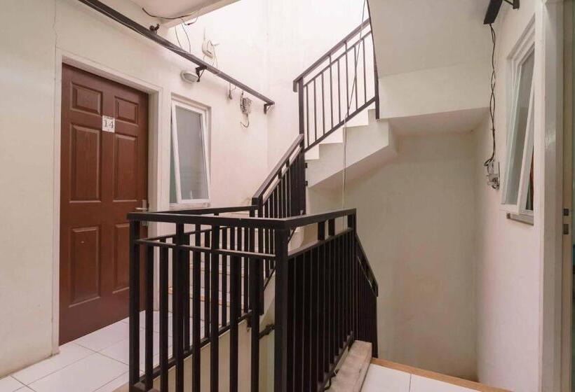 Отель Koolkost Syariah @ Citraland Puri Serang