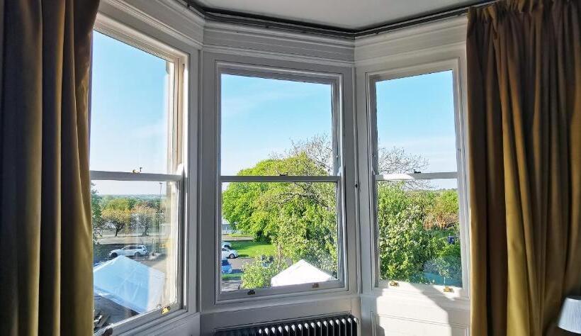 ホテル Lairds House