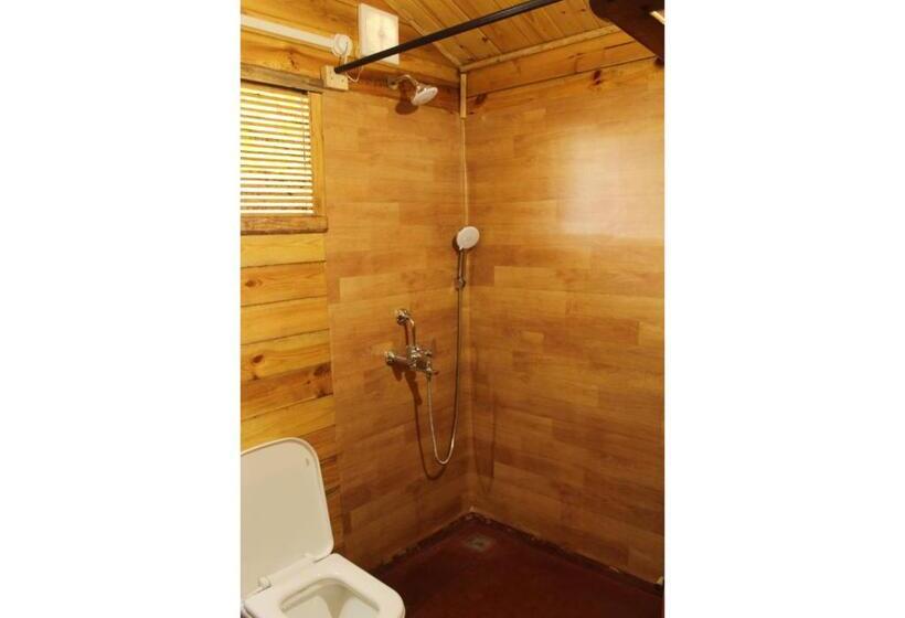 בית מלון כפרי Lotusfeet Beach Resort Morjim