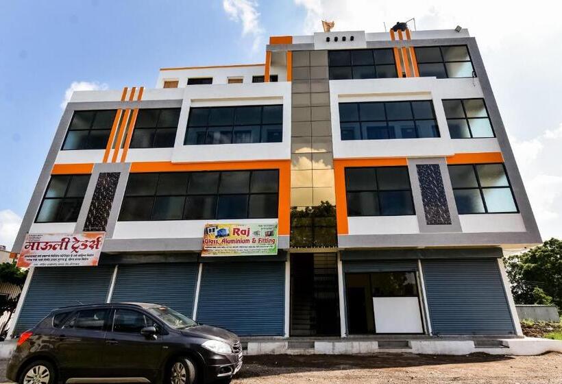 ホテル Oyo 75434  Everest Inn