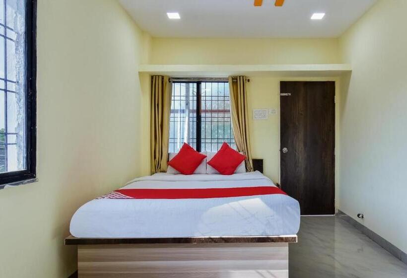 ホテル Oyo 75434  Everest Inn