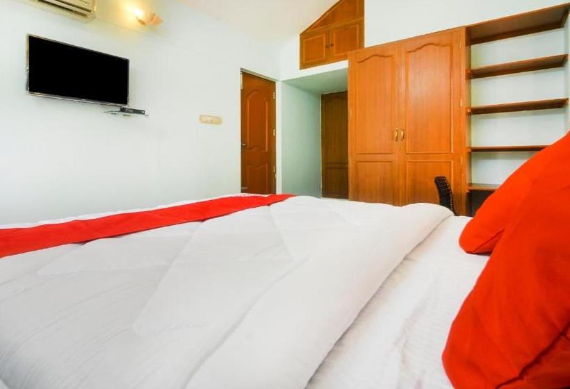 Отель Oyo 75771 Tourism Service Villa