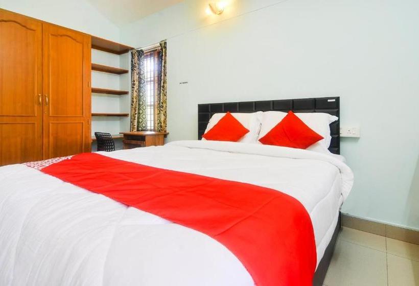 Отель Oyo 75771 Tourism Service Villa