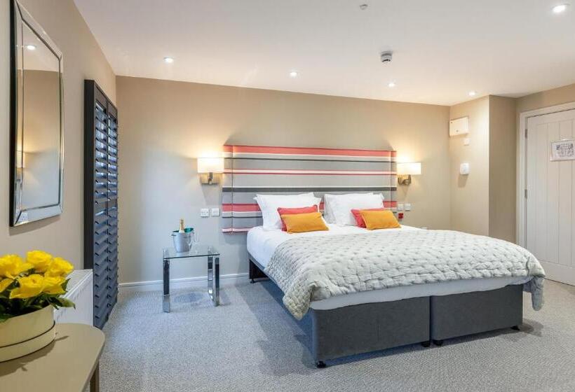 Отель Polzeath Beach House