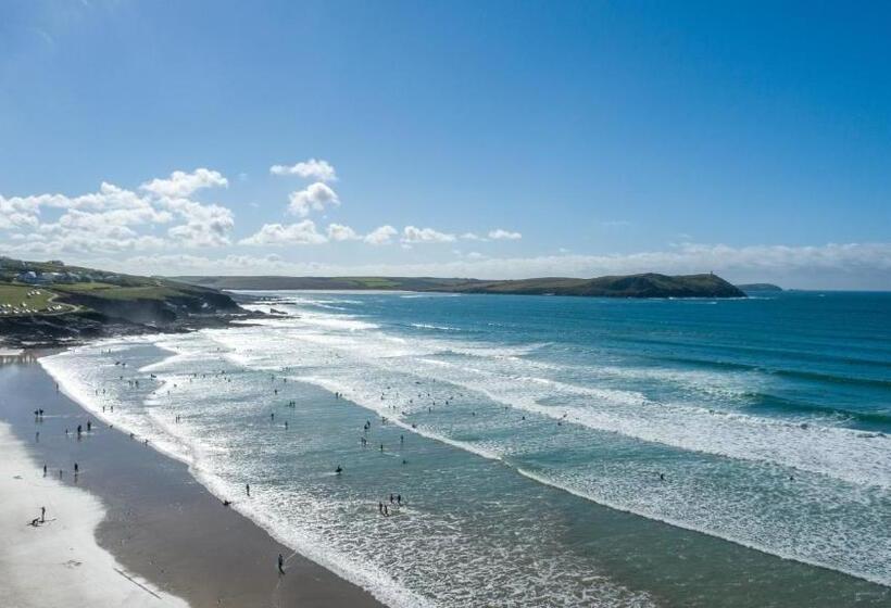 Отель Polzeath Beach House