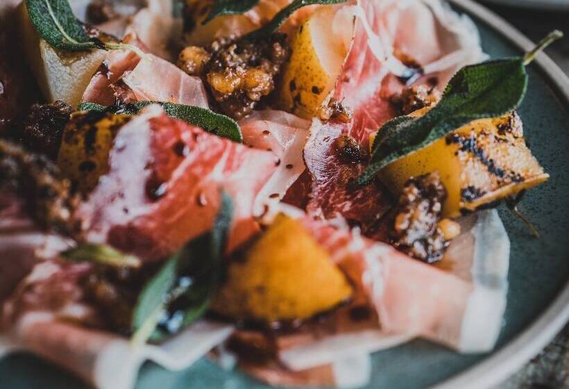 Отель Polzeath Beach House