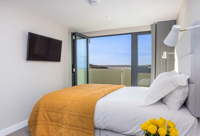 Отель Polzeath Beach House