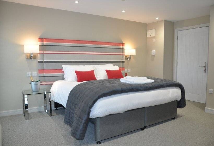 Отель Polzeath Beach House