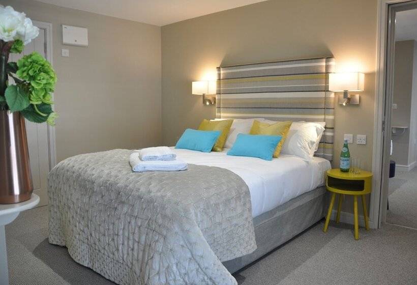 Отель Polzeath Beach House