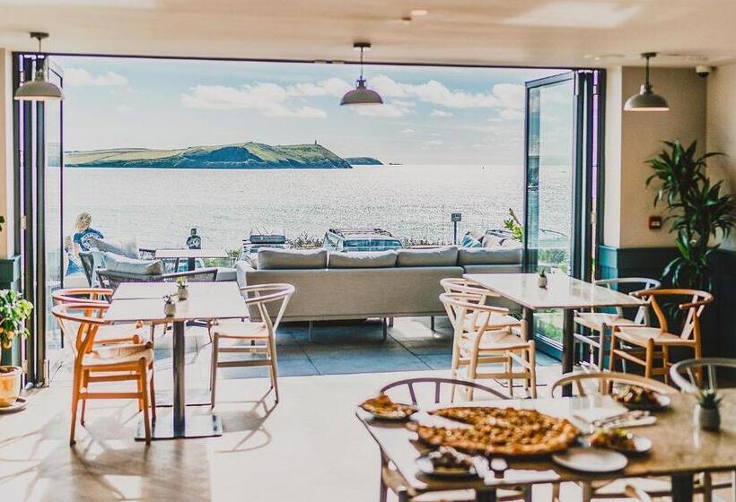 Отель Polzeath Beach House
