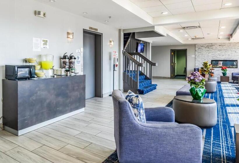 בית מלון כפרי Quality Inn Roseville Detroit North