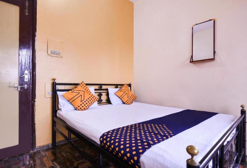 ホテル Spot On 75917  Green Palace