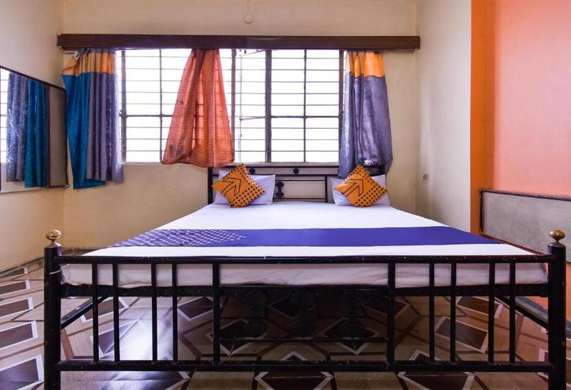 ホテル Spot On 75917  Green Palace