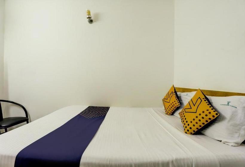 בית מלון כפרי Spot On Jayam Residency