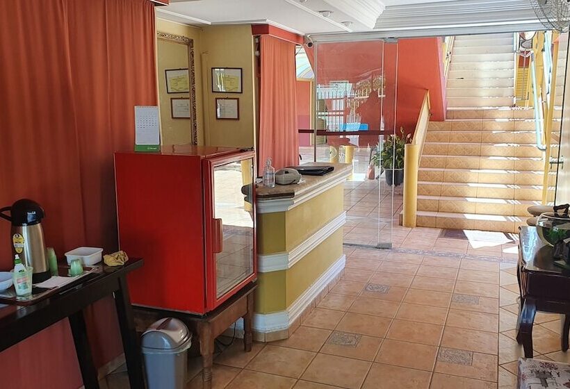 Отель Sta Mônica Marília