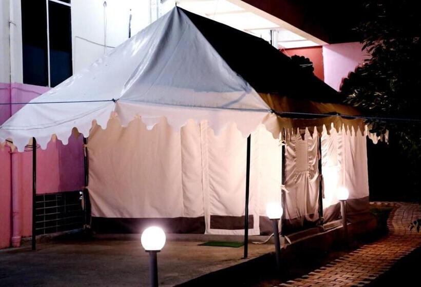 בית מלון כפרי The Forest View Resort