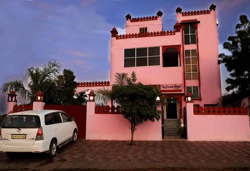 בית מלון כפרי The Forest View Resort