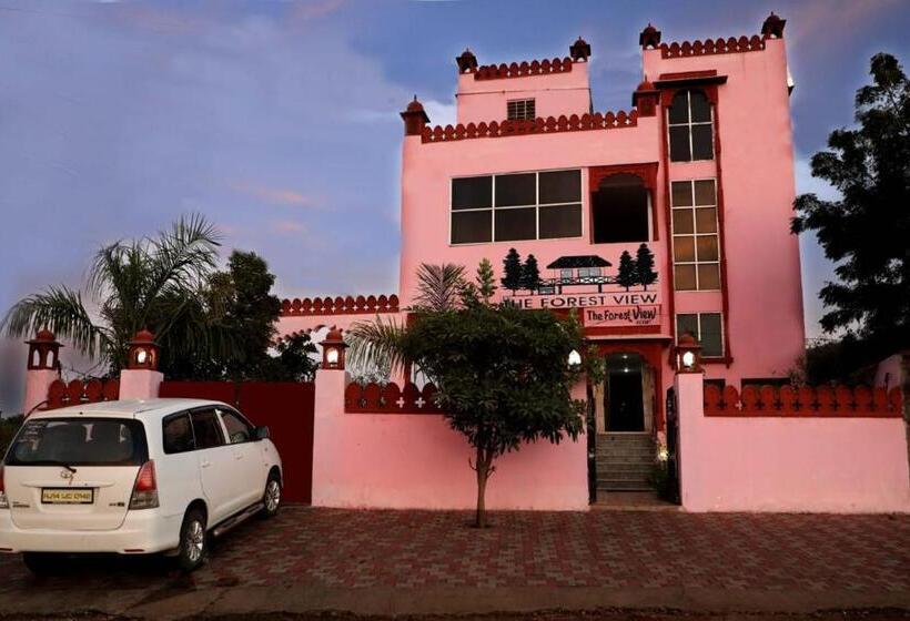 בית מלון כפרי The Forest View Resort