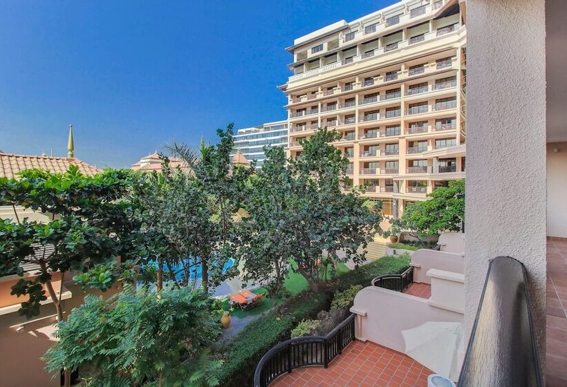 Luxe Getaways Palm Jumeirah