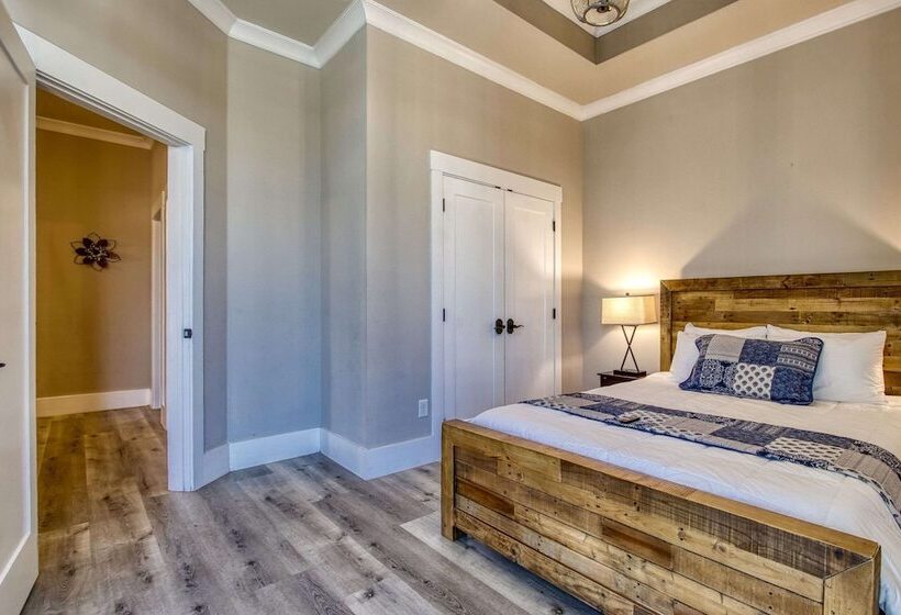 New Hotel Collection Smoky Mountains