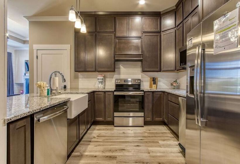 New Hotel Collection Smoky Mountains