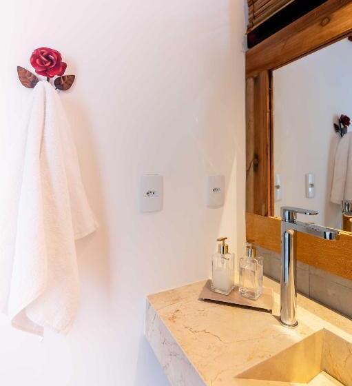 פנסיון Akua Concept   Taipu De Fora