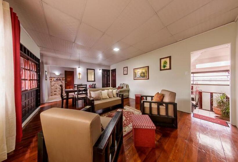 پانسیون Delcafetalcr