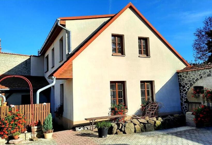 ペンション Penzion Na Figleně