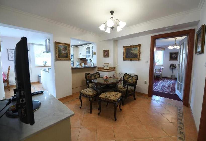 펜션 Penzion V Chaloupce