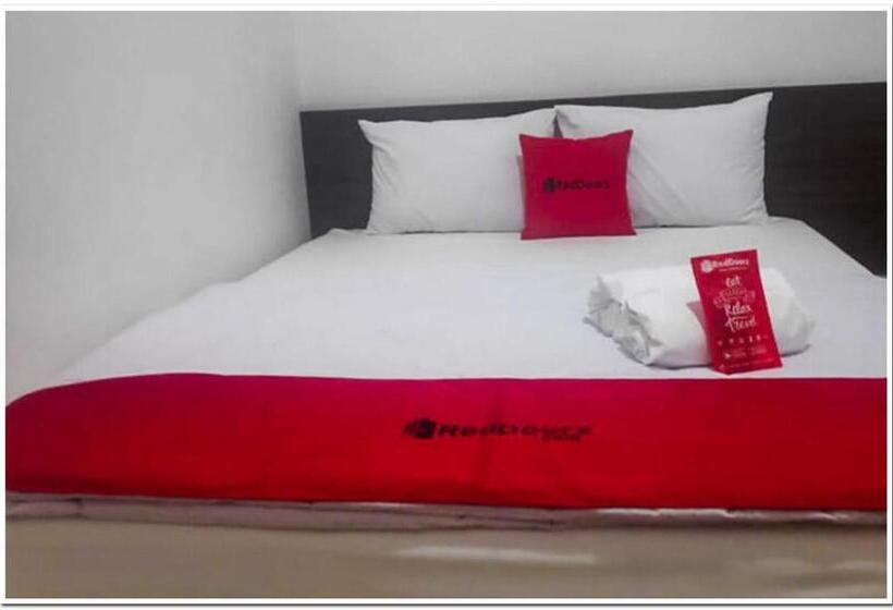 膳宿费 Reddoorz Near Moro Mall Purwokerto 2