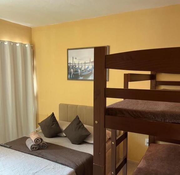 پانسیون Suítes Brandi