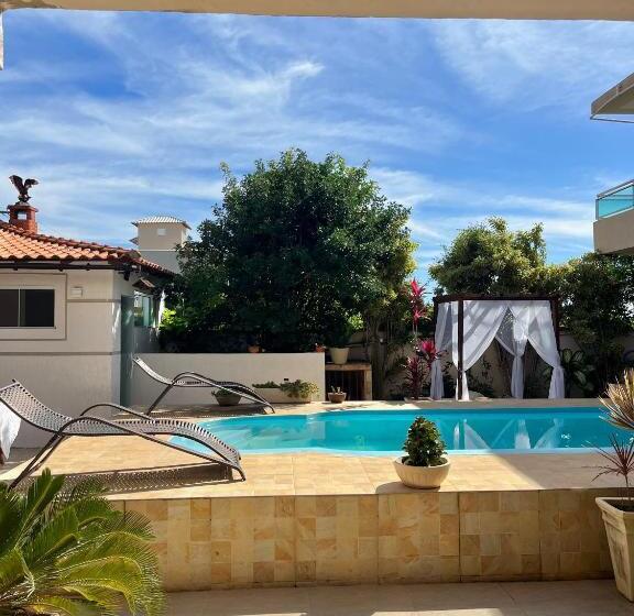 پانسیون Suítes Brandi