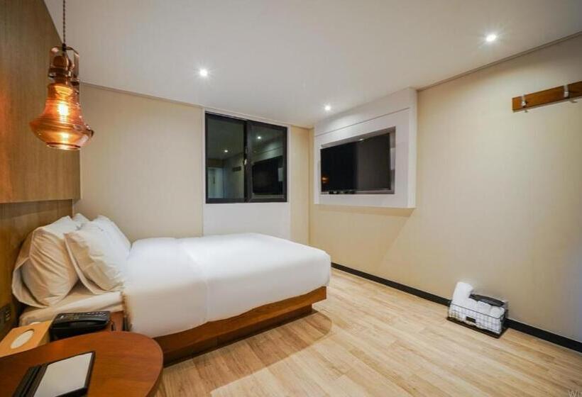 The Stone Bridge Hotel Dongnae