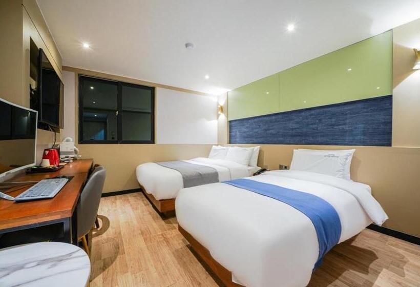 The Stone Bridge Hotel Dongnae